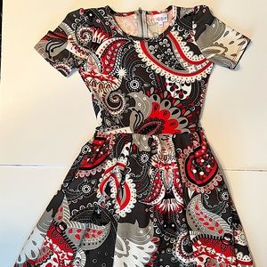 LuLaRoe Amelia Gray and Red Pattern Dress
